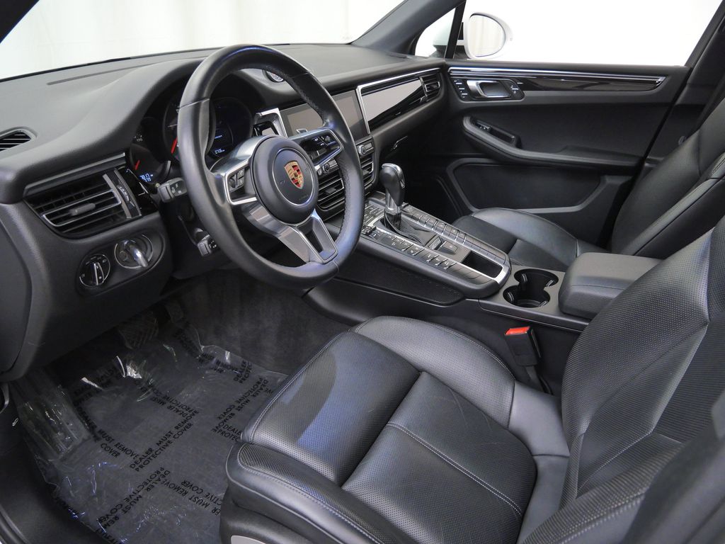 Thumbnail: 2019 Porsche Macan - 7