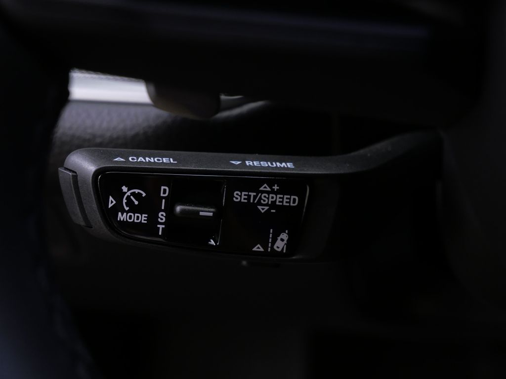 Thumbnail: 2026 Porsche Cayenne - 25