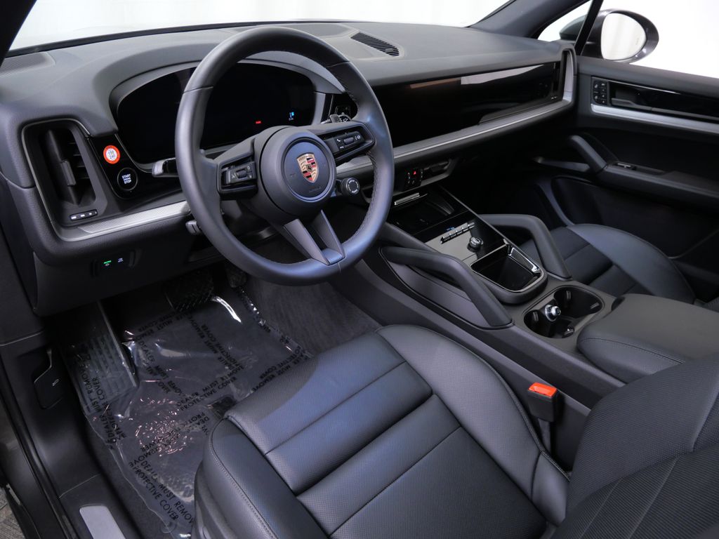 Thumbnail: 2026 Porsche Cayenne - 2