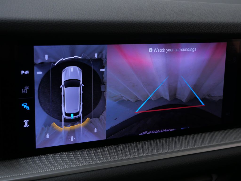 Thumbnail: 2026 Porsche Cayenne - 9