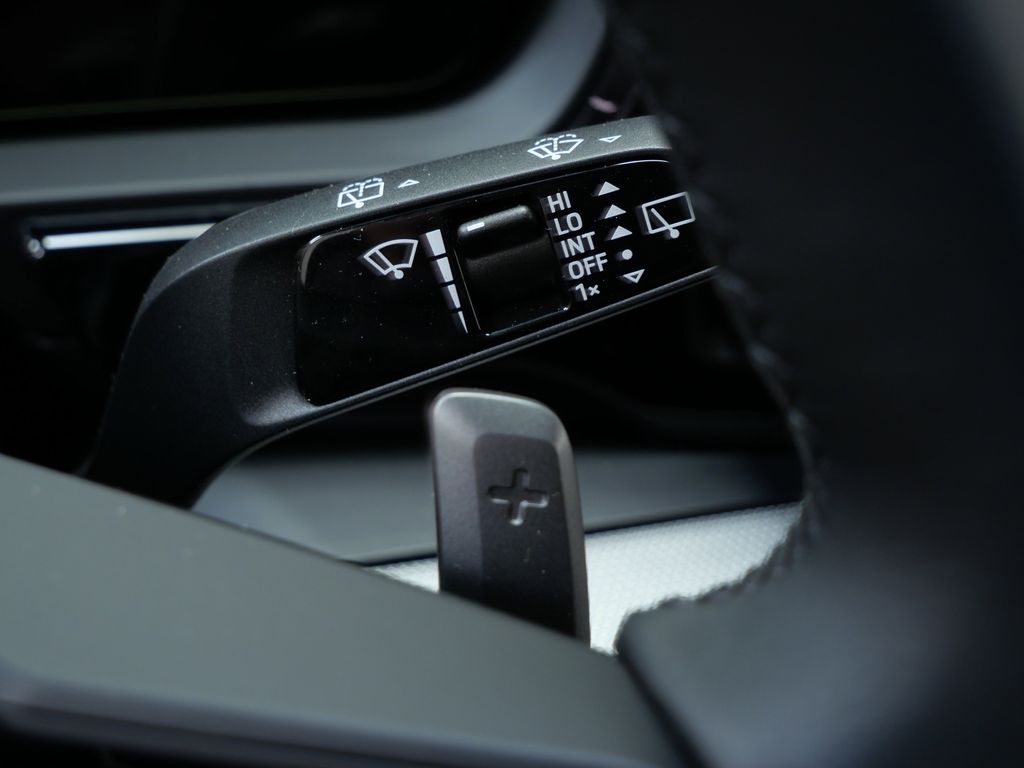 Thumbnail: 2026 Porsche Cayenne - 10