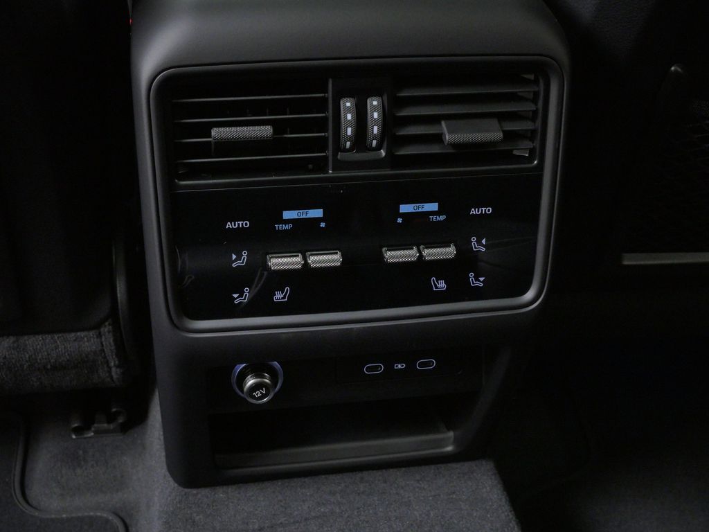 Thumbnail: 2026 Porsche Cayenne - 19