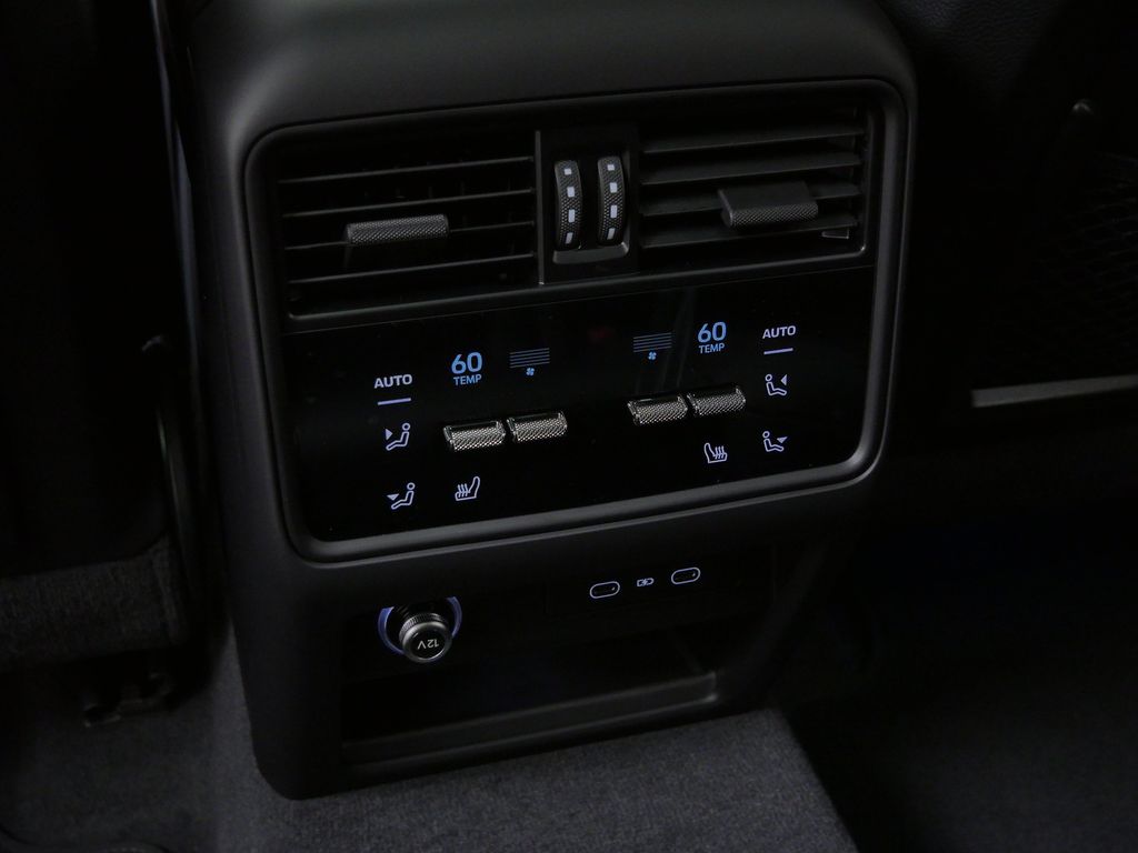 Thumbnail: 2026 Porsche Cayenne - 19