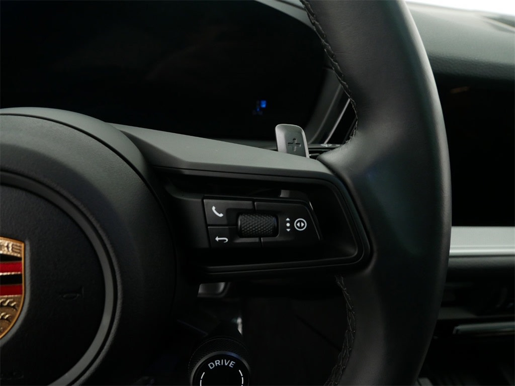 2024 Porsche Cayenne Base 23