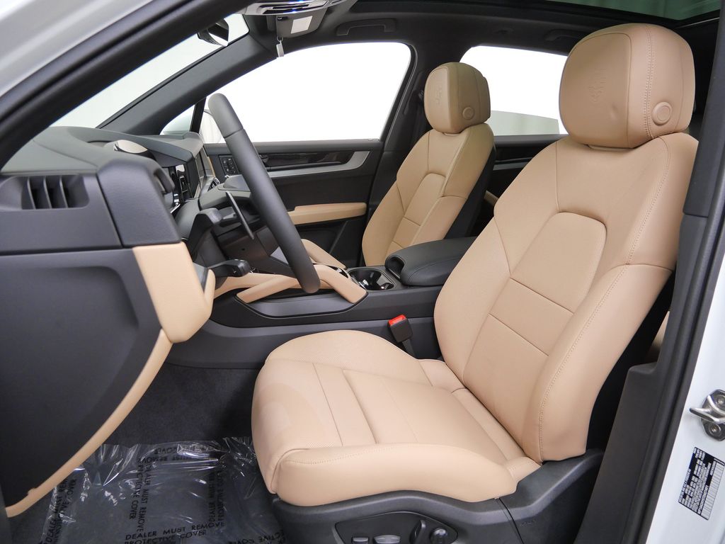 Thumbnail: 2026 Porsche Cayenne - 8