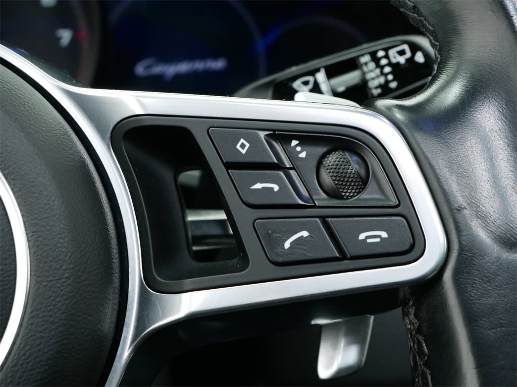2020 Porsche Cayenne Base 22