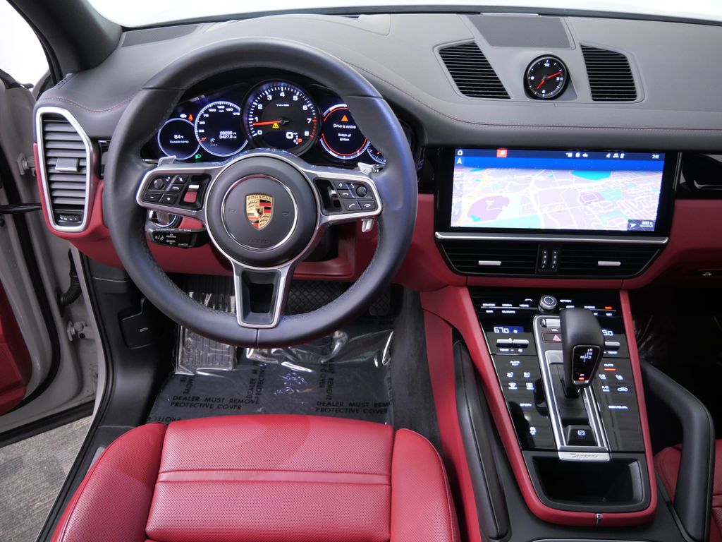 Thumbnail: 2021 Porsche Cayenne - 6