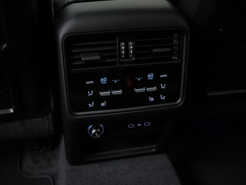 Thumbnail: 2026 Porsche Cayenne - 18