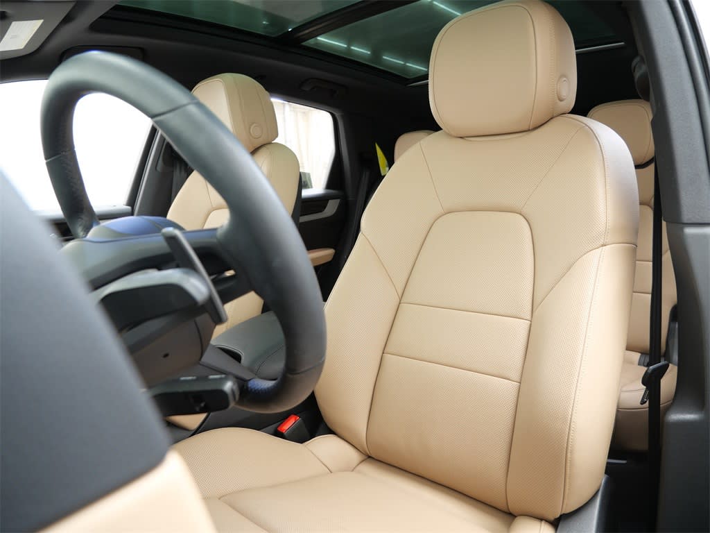 Thumbnail: 2025 Porsche Cayenne - 8