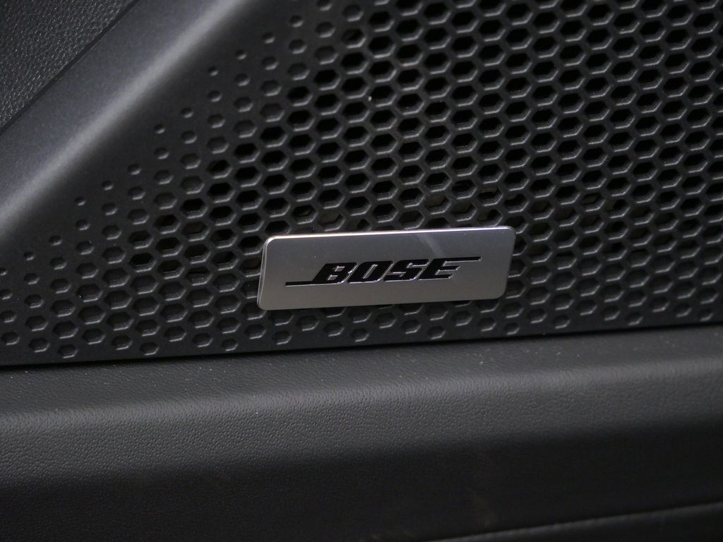 Thumbnail: 2026 Porsche Cayenne - 6