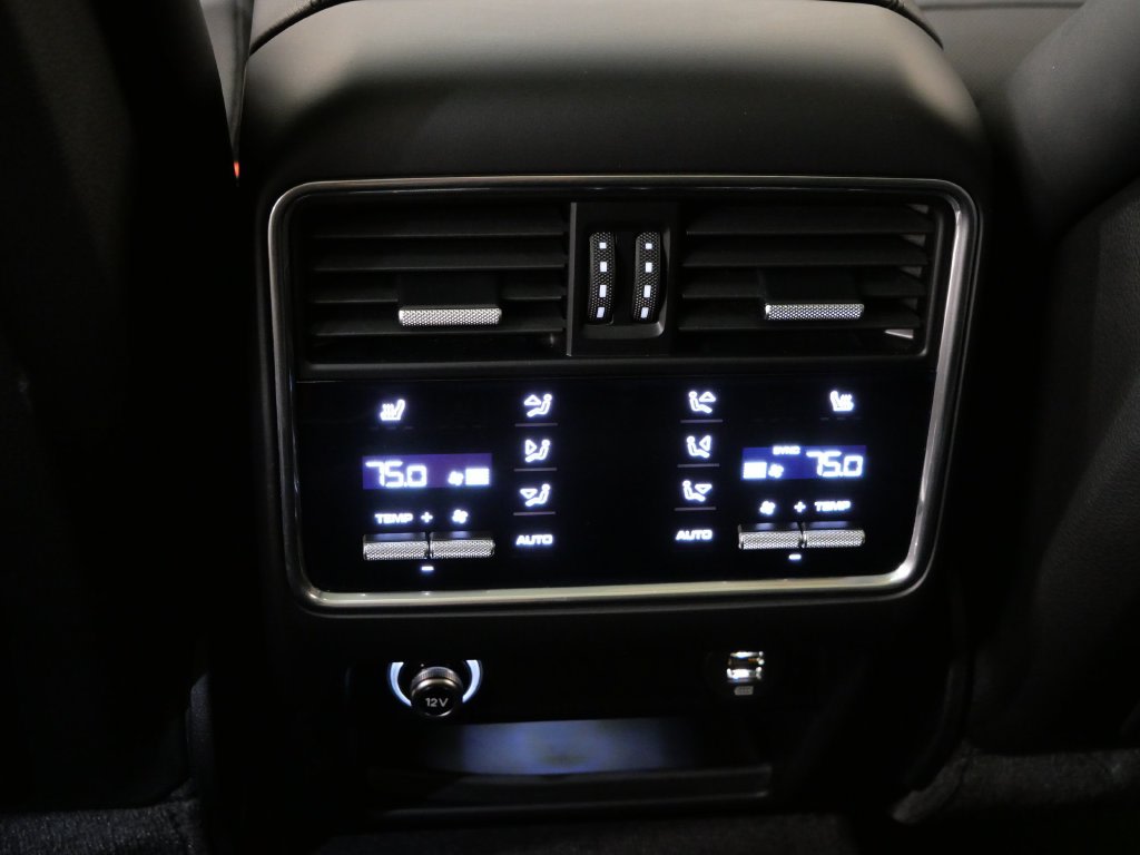 Thumbnail: 2019 Porsche Cayenne - 20