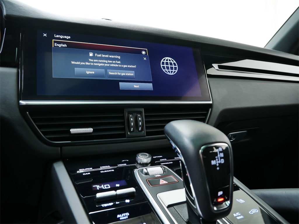 Thumbnail: 2023 Porsche Cayenne - 29