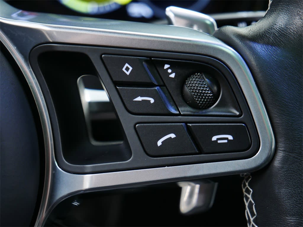 Thumbnail: 2023 Porsche Cayenne - 24