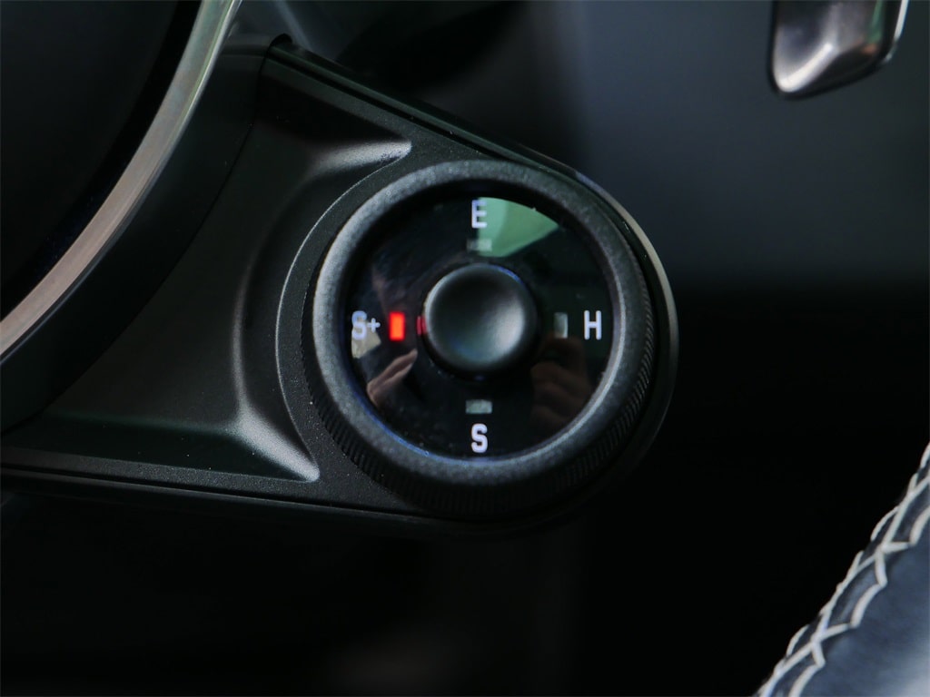 Thumbnail: 2023 Porsche Cayenne - 22