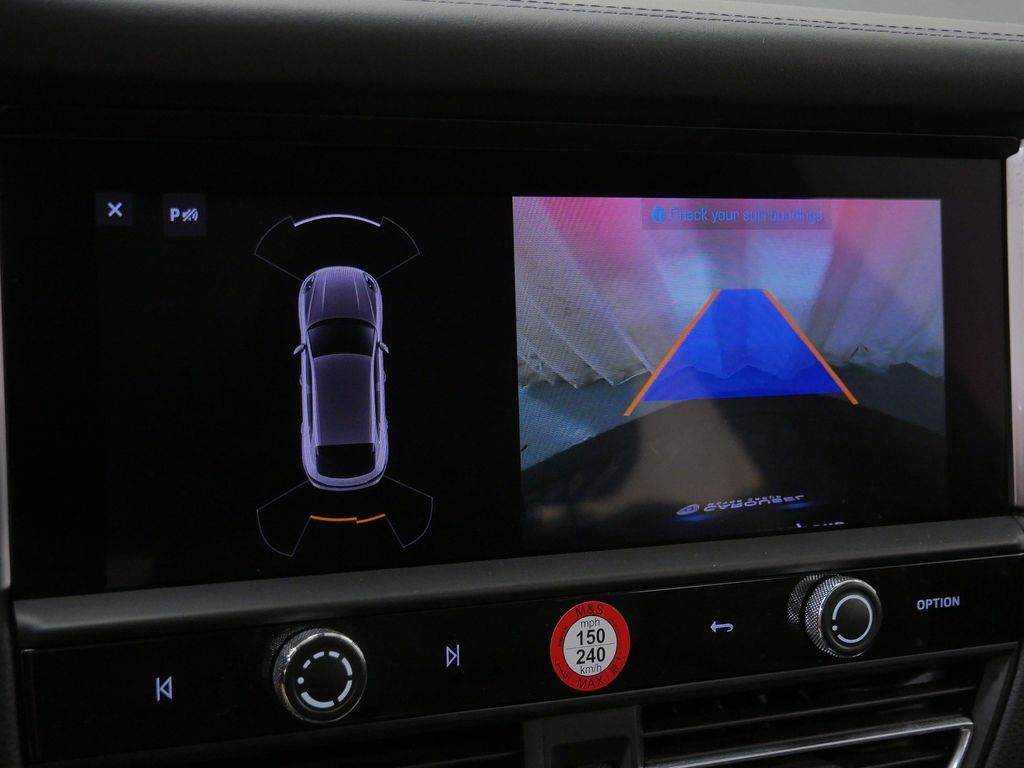 Thumbnail: 2022 Porsche Macan - 27