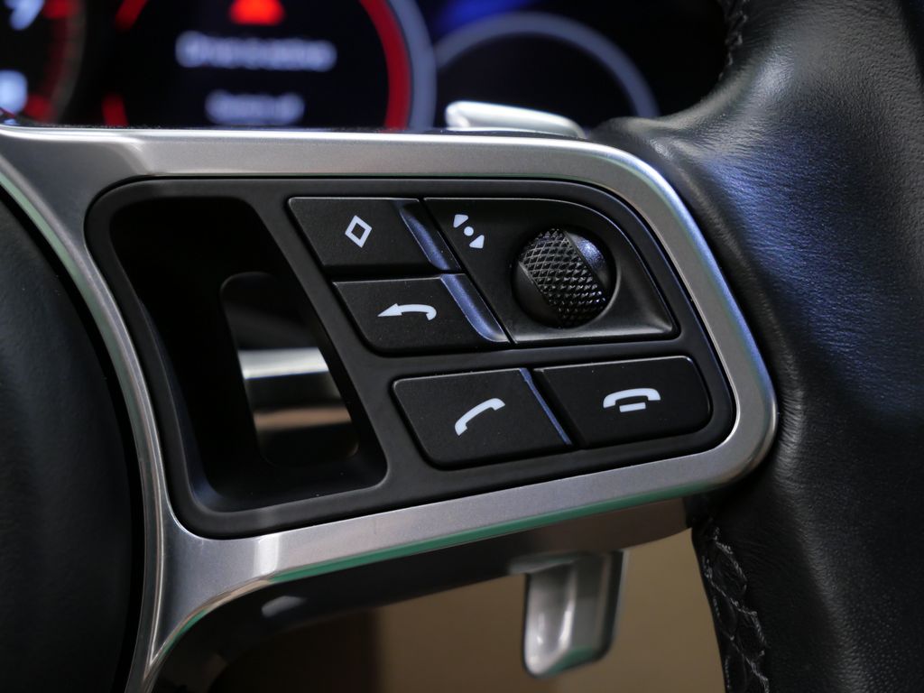 Thumbnail: 2021 Porsche Cayenne - 22