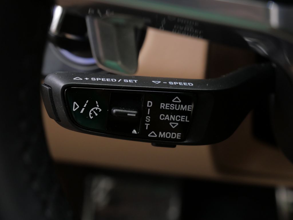 Thumbnail: 2021 Porsche Cayenne - 24