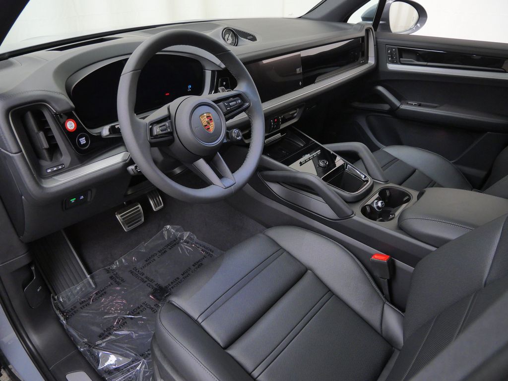 Thumbnail: 2026 Porsche Cayenne - 2