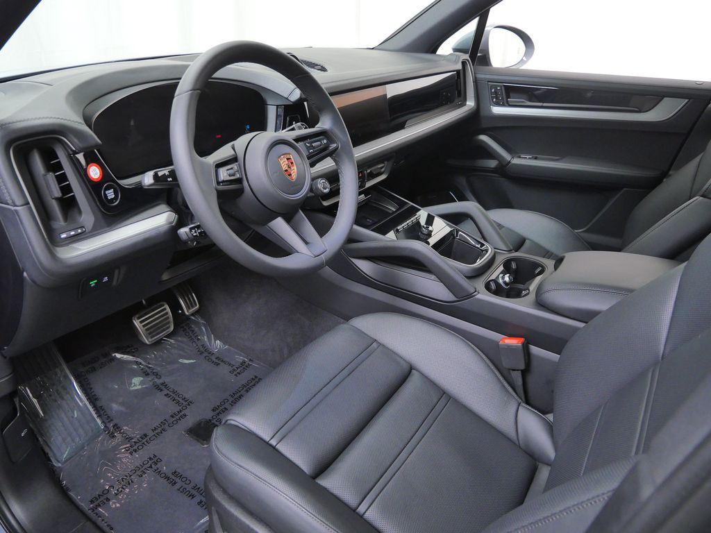 Thumbnail: 2026 Porsche Cayenne - 2