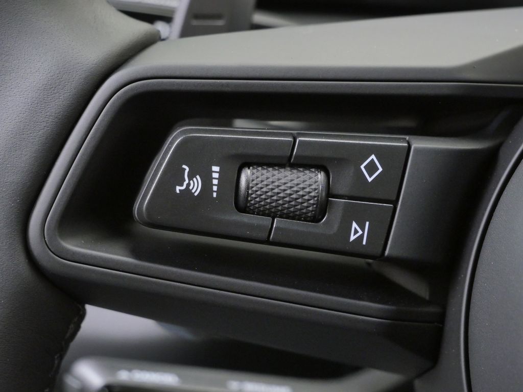 Thumbnail: 2026 Porsche Cayenne - 20