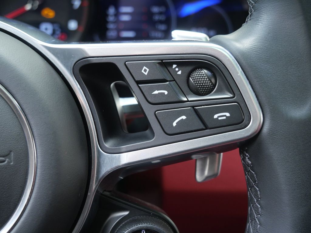 Thumbnail: 2023 Porsche Cayenne - 23