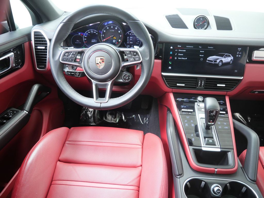 Thumbnail: 2023 Porsche Cayenne - 2