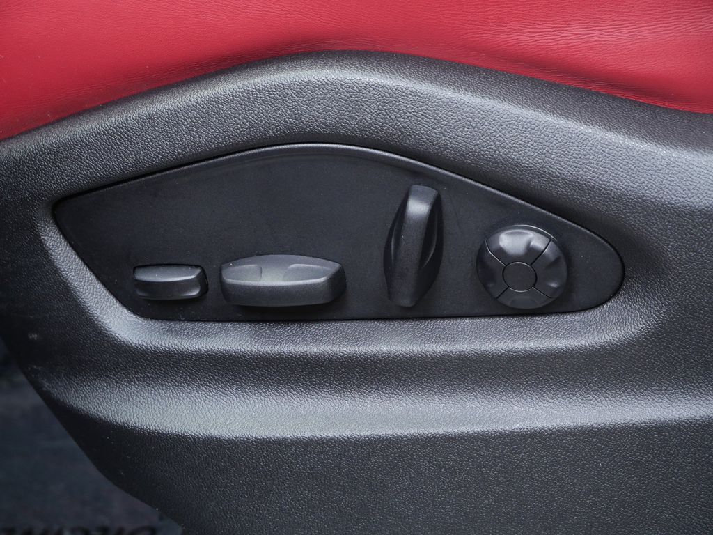 Thumbnail: 2023 Porsche Cayenne - 16