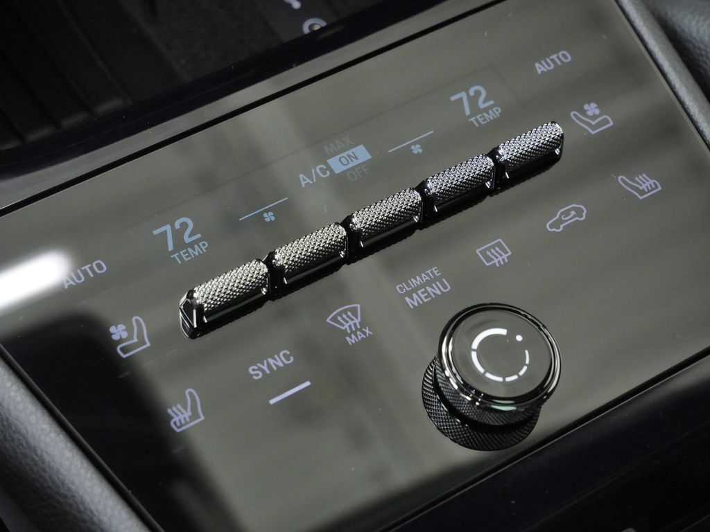 Thumbnail: 2026 Porsche Cayenne - 6