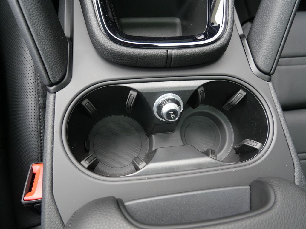 Thumbnail: 2026 Porsche Cayenne - 8