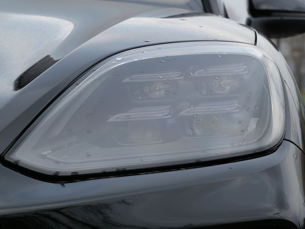 Thumbnail: 2026 Porsche Cayenne - 11