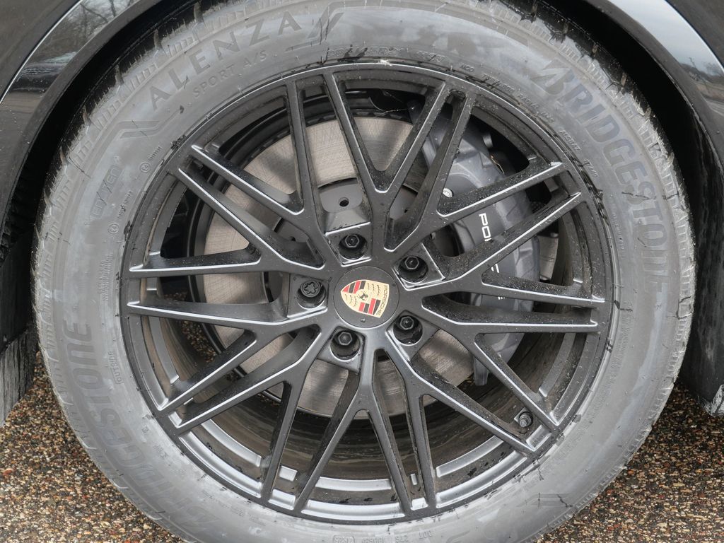 Thumbnail: 2026 Porsche Cayenne - 5