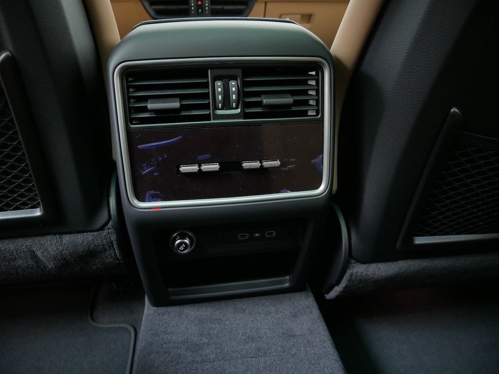 Thumbnail: 2026 Porsche Cayenne - 19