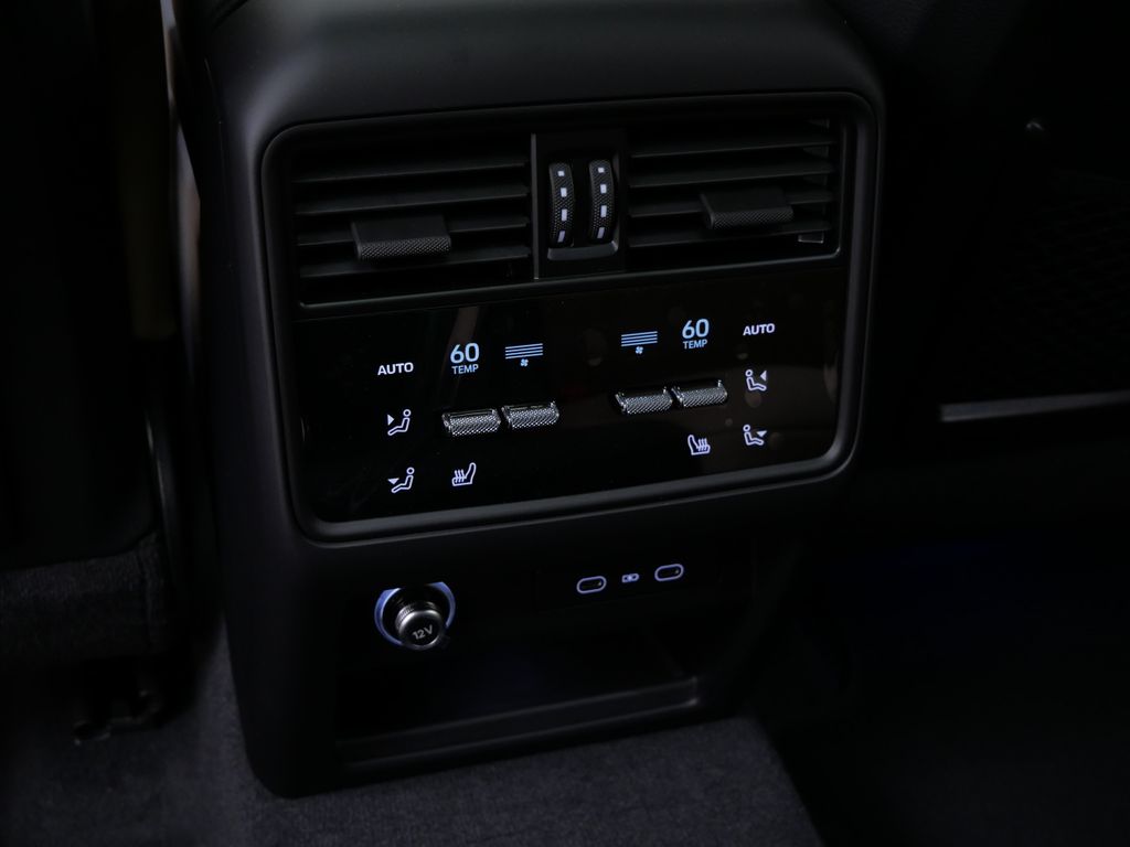 Thumbnail: 2026 Porsche Cayenne - 18