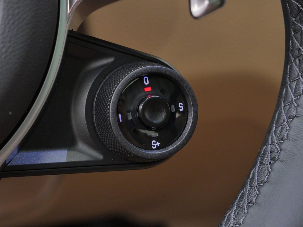 Thumbnail: 2023 Porsche Cayenne - 23