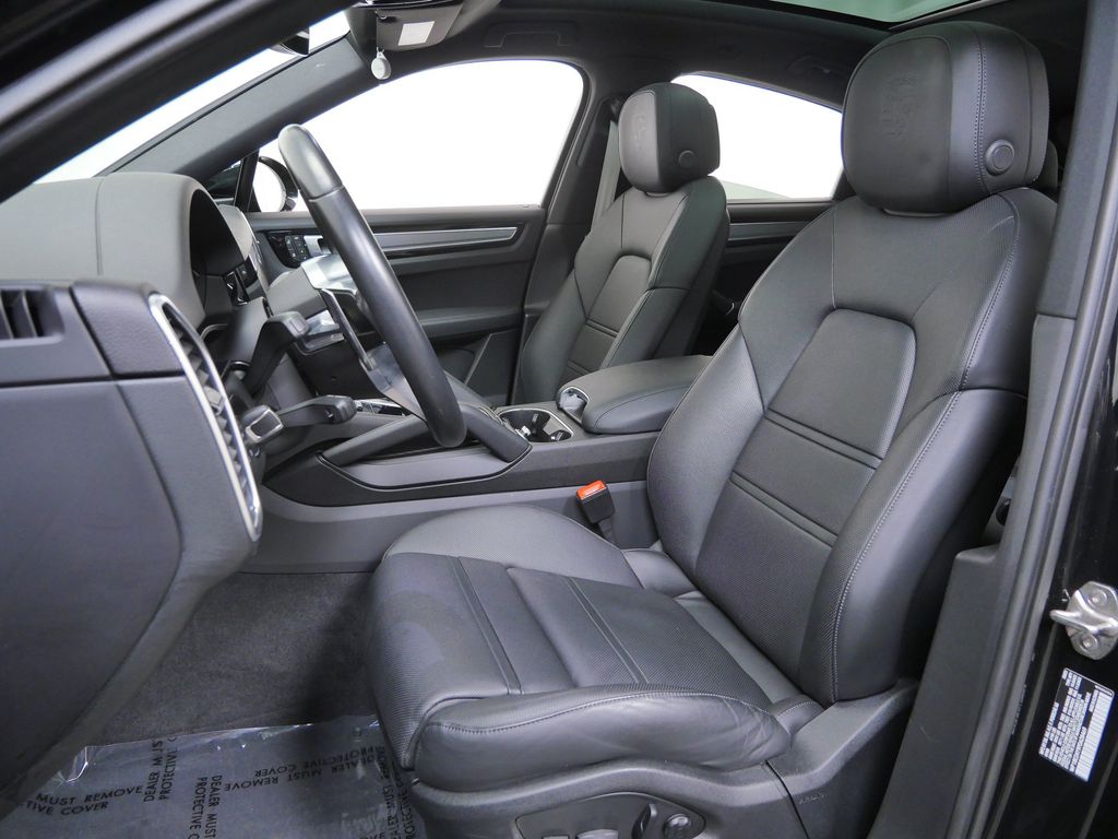 Thumbnail: 2023 Porsche Cayenne - 7