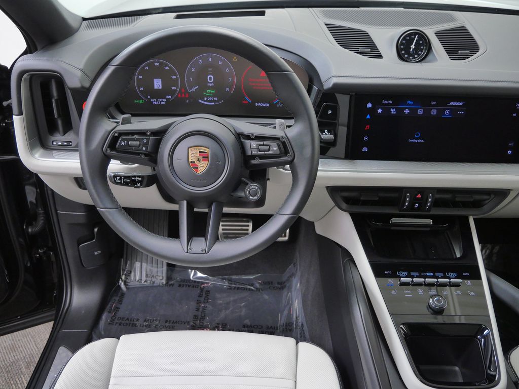 Thumbnail: 2025 Porsche Cayenne - 6