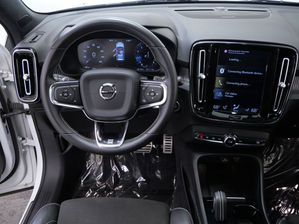 Thumbnail: 2019 Volvo XC40 - 7