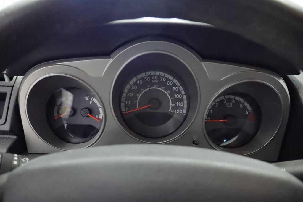 Thumbnail: 2010 Dodge Avenger - 23