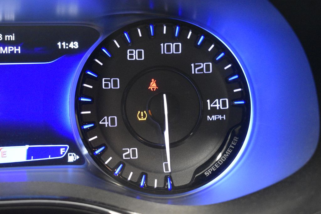 Thumbnail: 2015 Chrysler 200 - 45