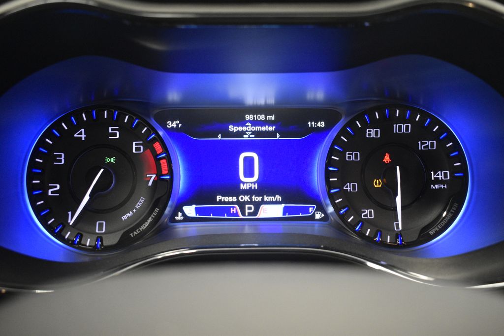 Thumbnail: 2015 Chrysler 200 - 14