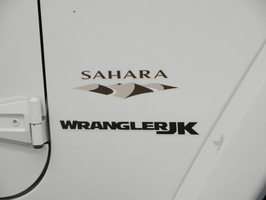 2018 Jeep Wrangler Sahara 46