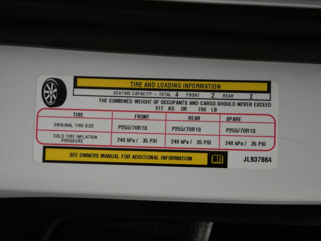 2018 Jeep Wrangler Sahara 37