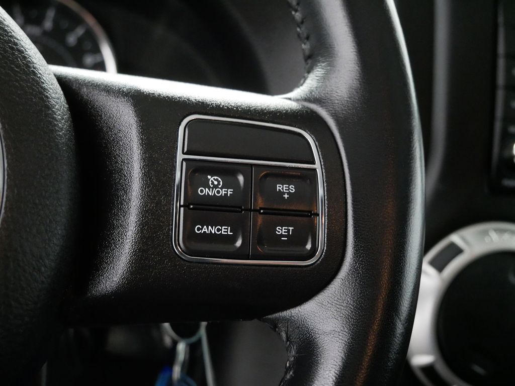 2018 Jeep Wrangler Sahara 25