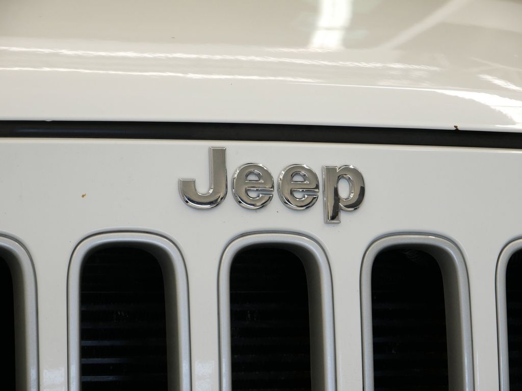 2018 Jeep Wrangler Sahara 44