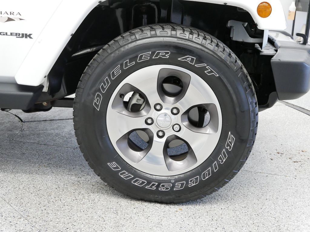 2018 Jeep Wrangler Sahara 7