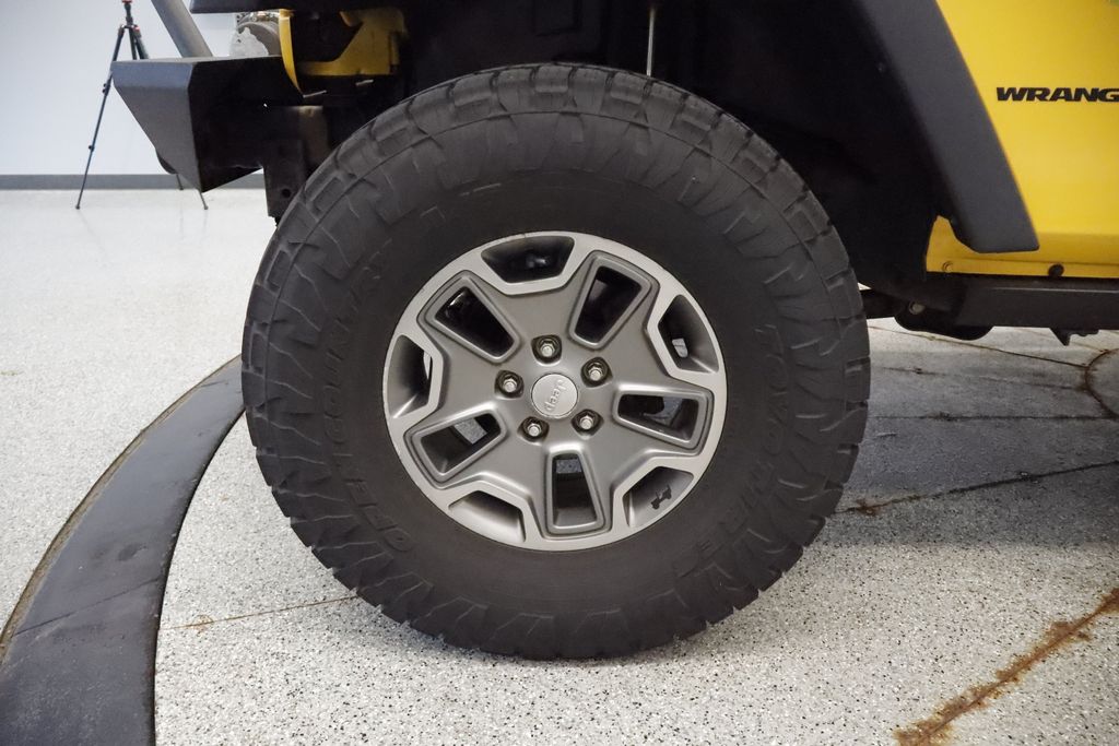 Thumbnail: 2015 Jeep Wrangler - 7