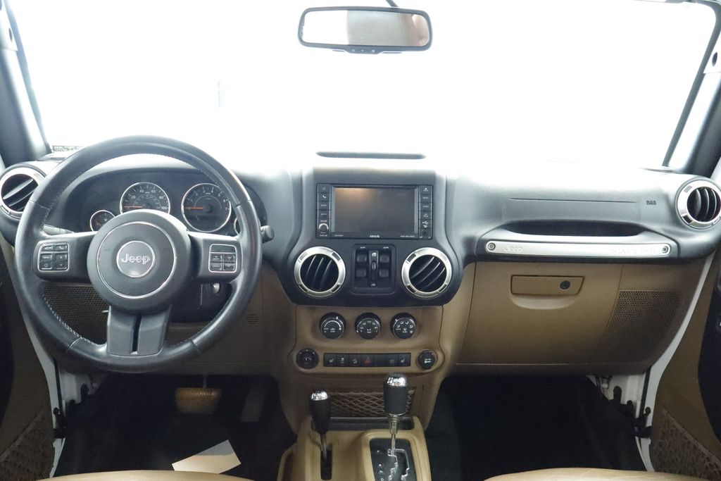 Thumbnail: 2017 Jeep Wrangler - 2