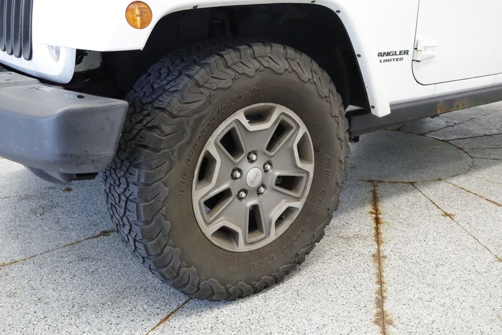 Thumbnail: 2016 Jeep Wrangler - 7