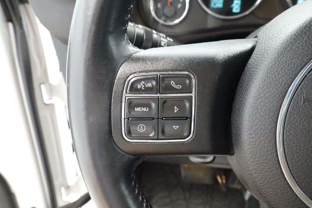 Thumbnail: 2016 Jeep Wrangler - 24