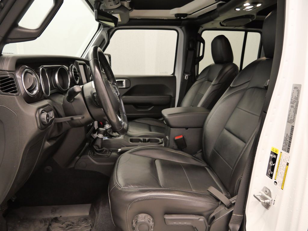 Thumbnail: 2021 Jeep Wrangler - 9